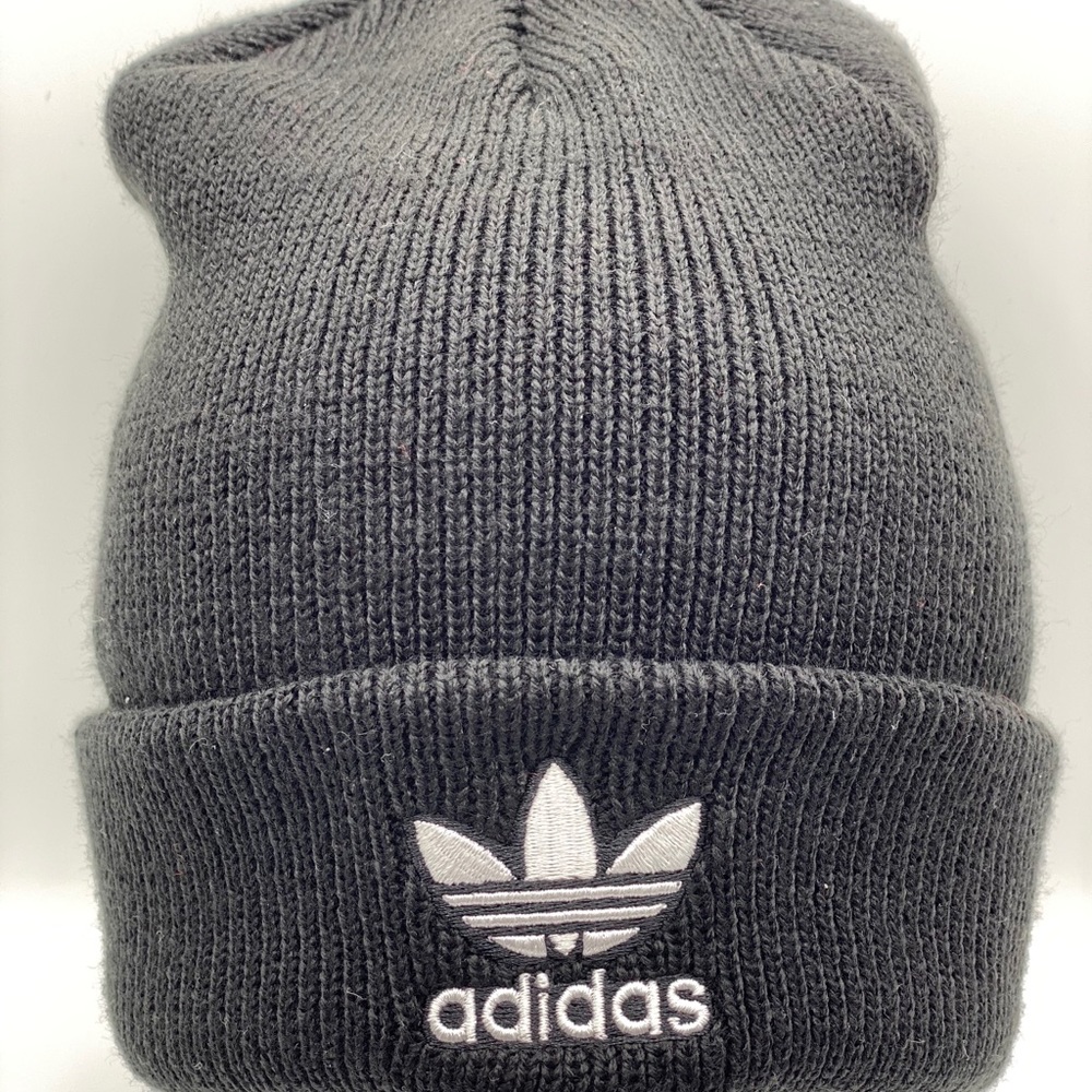 ADIDAS YOUTH ADULT SIZE BEANIE BLACK